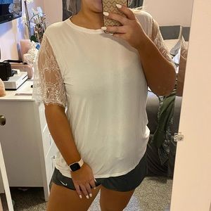 Laced sleeved t-shirt